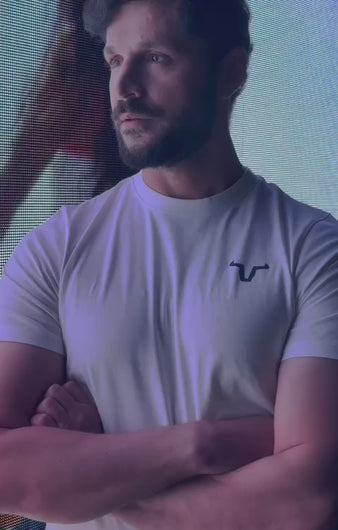 The hologram reflected dark grey logo at the front enhances its premium style. With a slim-fit cut, round neck, and round bottom style, it offers a sleek and modern fit suitable for everyday wear.