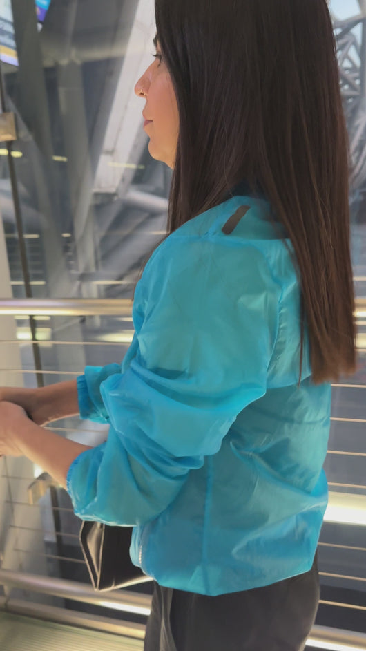 Active Casual Wear Sports Indoor Outdoor Wear - Ultra Thin Breathable Weightless Casual Gym Wear Top for Men & Women - UV Protect Sports Fitness Running Jacket - Fabric 100% Breathable Nylon.