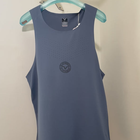 Men’s Seamless Gym Tank Top, engineered for intense training, running, and everyday fitness. Crafted from ultra-lightweight 90g fabric, this tank top delivers a second-skin feel with superior breathability and moisture-wicking comfort. The advanced laser perforation and reverse airflow design enhance ventilation, allowing sweat to dry faster and keeping your body cool during workouts. Its seamless construction eliminates irritation, ensuring smooth, chafe-free wear even during long sessions. Designed with q